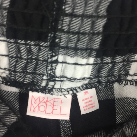 MAKE + MODEL Tie Waist Flannel Shorts - Picture 5 of 6